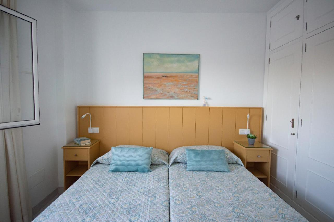 קוניל דה לה פרונטרה Apartamento Con Vistas Al Mar מראה חיצוני תמונה
